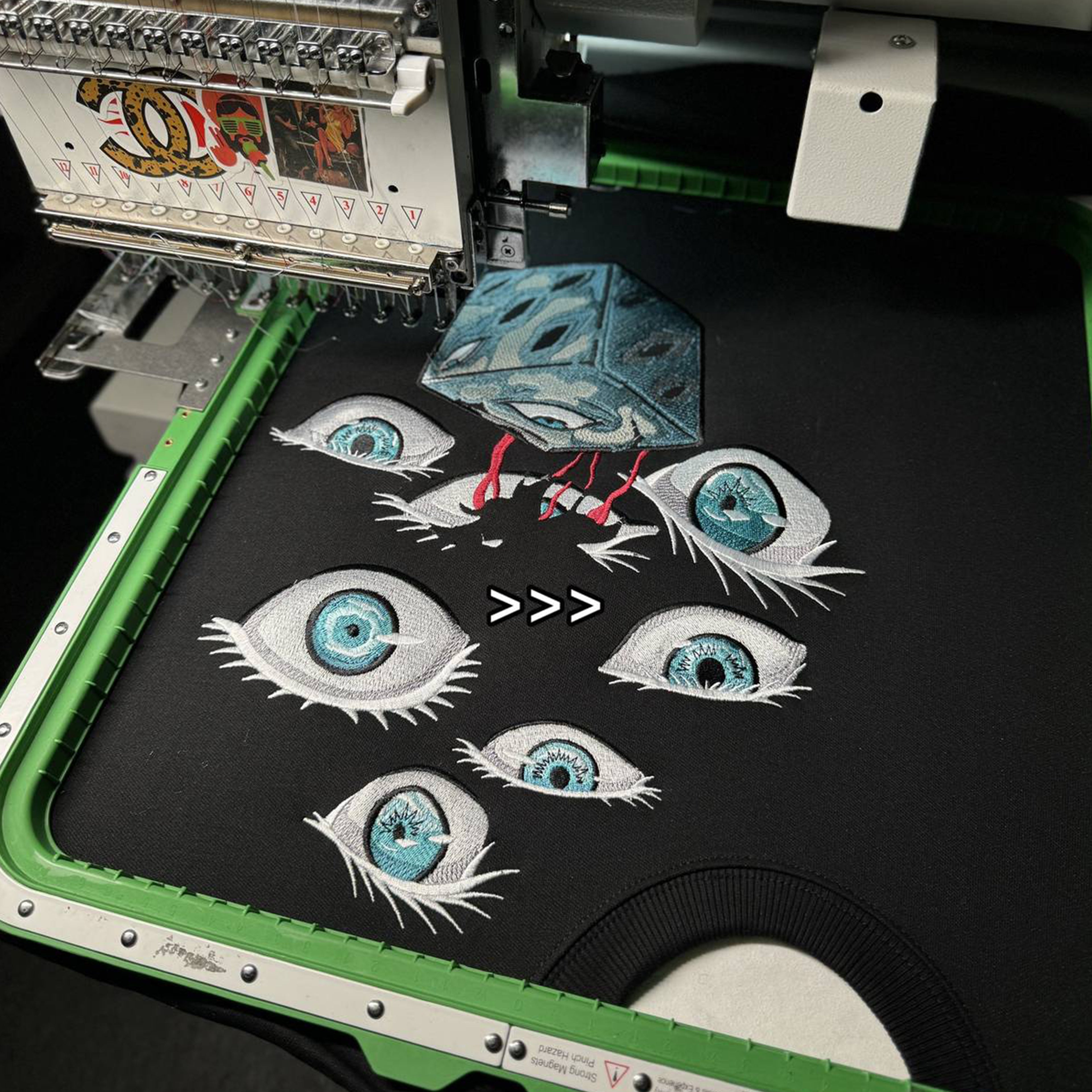 Gojo Satoru Eyes - Jujutsu Kaisen embroidery design