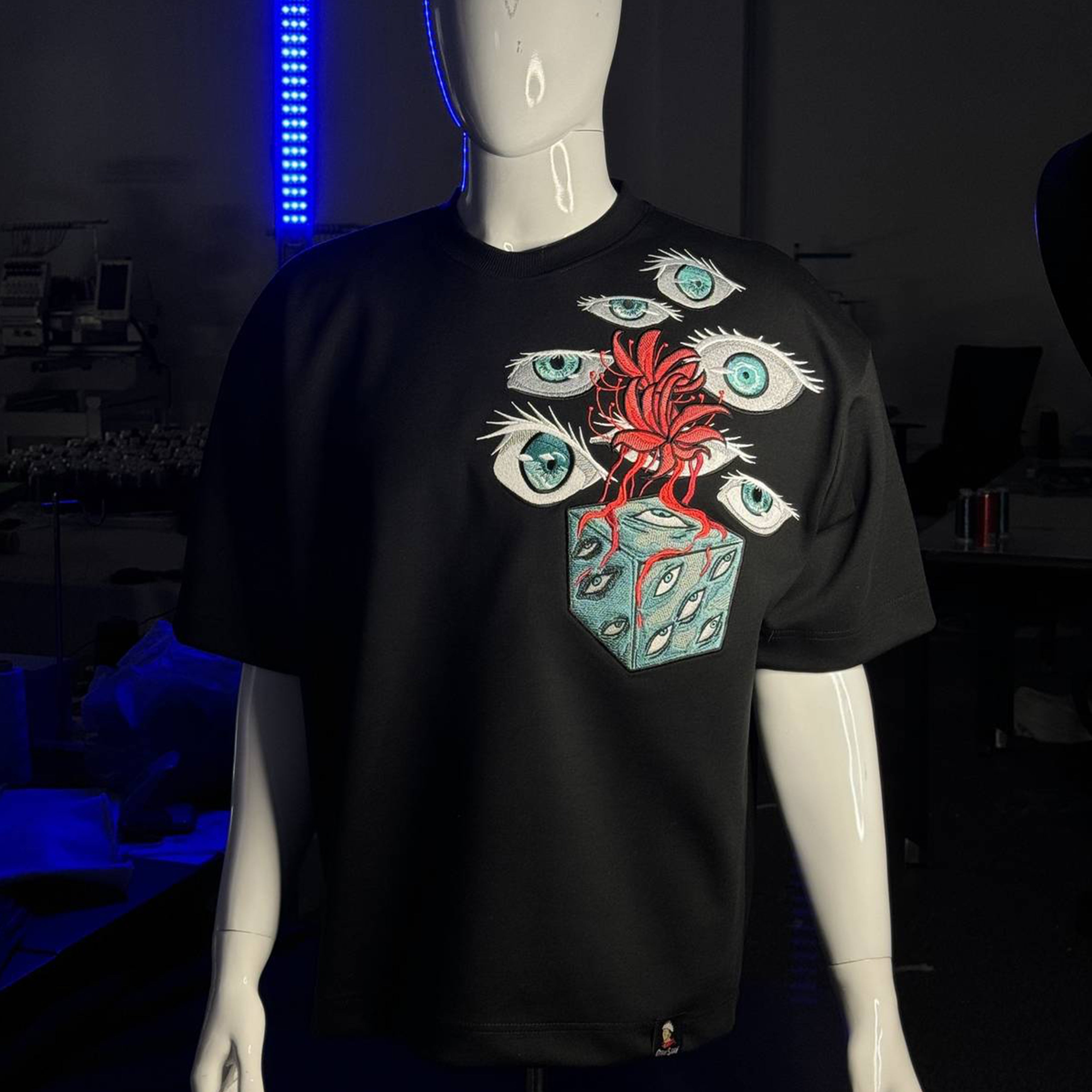 Gojo Satoru Eyes - Jujutsu Kaisen embroidery design